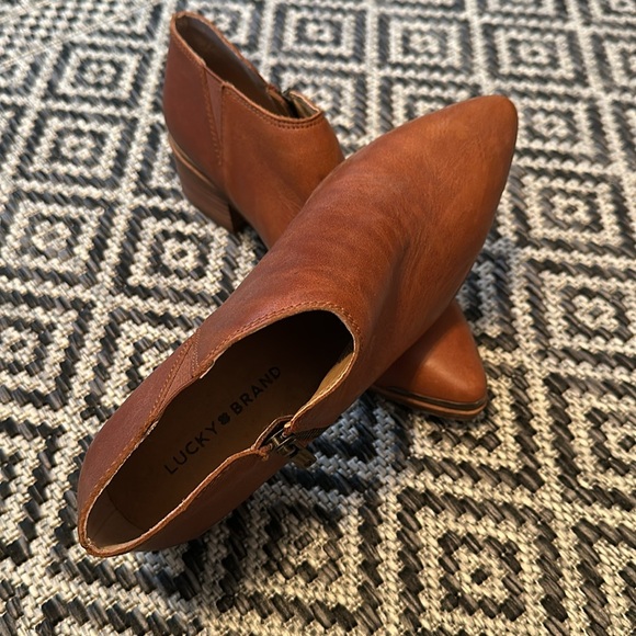 NWOT Lucky Brand Koben Bootie 🤎 - Picture 2 of 4